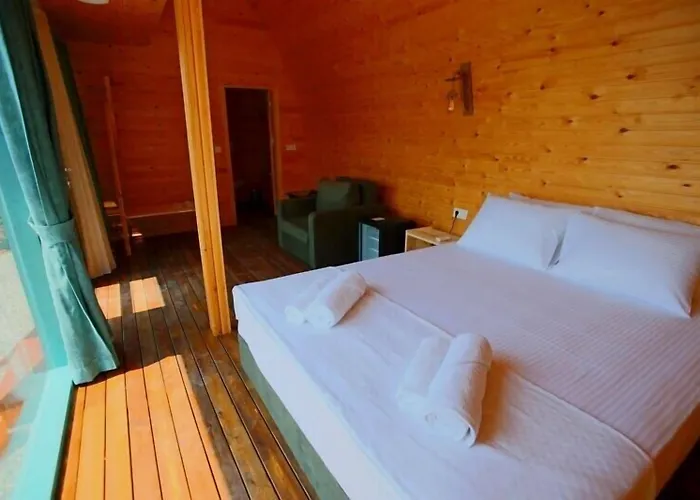 Metto * בוזבורון